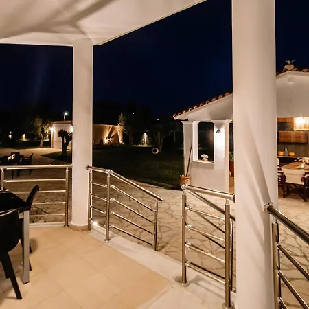 Villa Ellania Ambelokipoi  Exterior photo