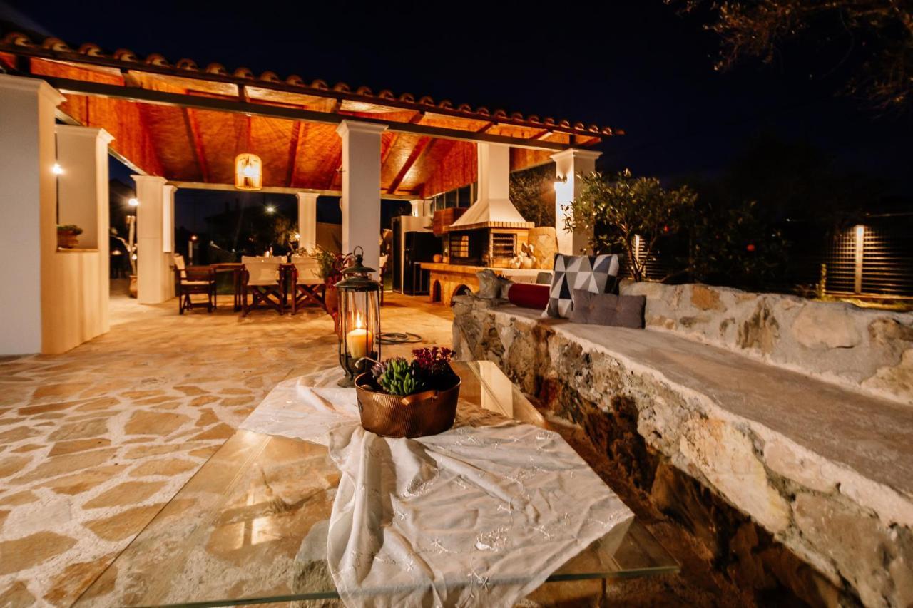 Villa Ellania